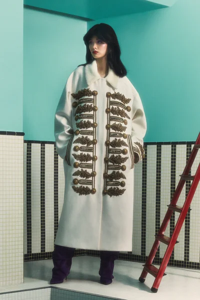 Look 17